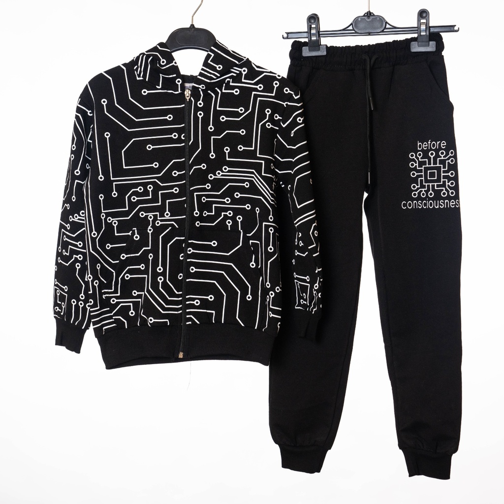 24045 Ensemble jogging noir et blanc BEFORE